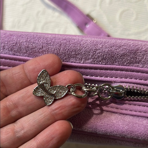 Juicy Couture Lavender Crossbody Bag. NWT. Wingin It Camera bag. - Picture 7 of 12